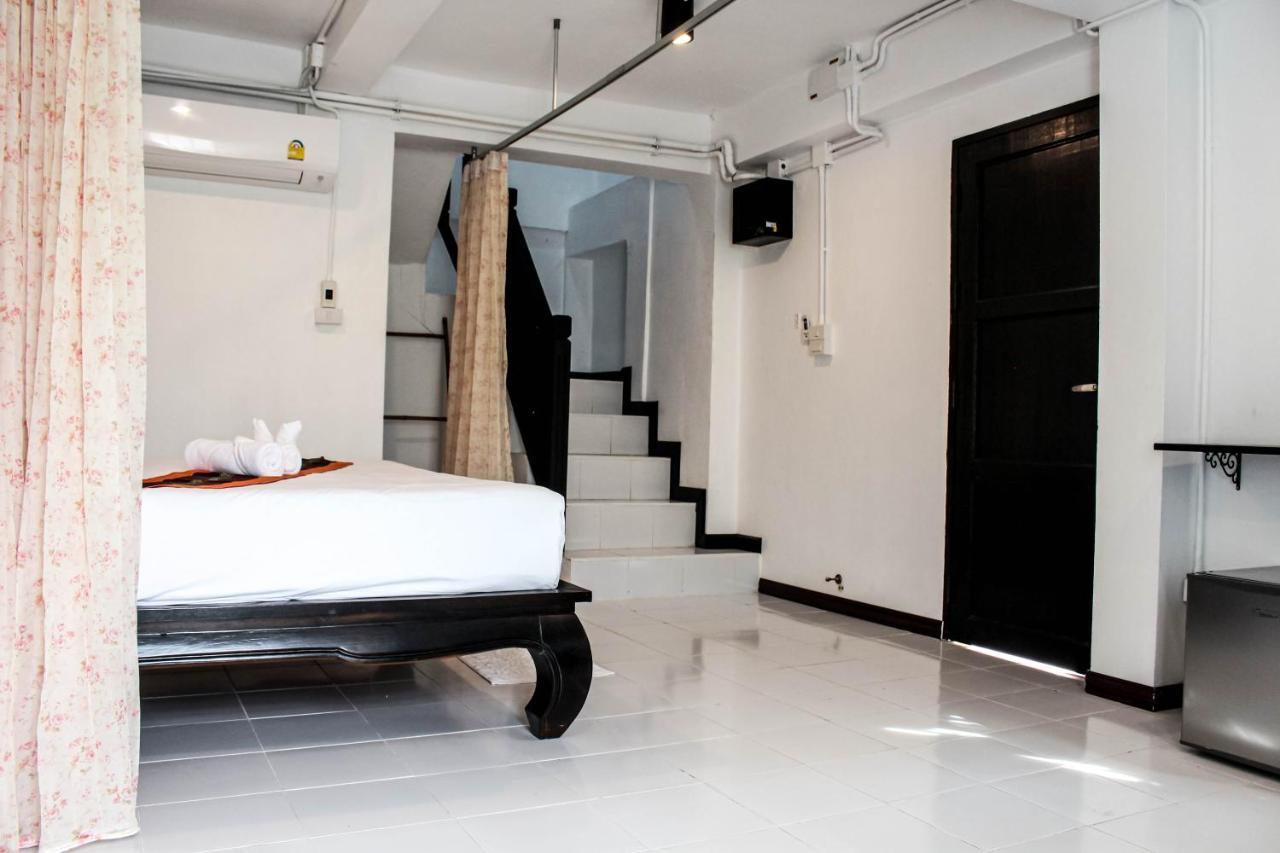 Vlodge House Чиангмай Екстериор снимка