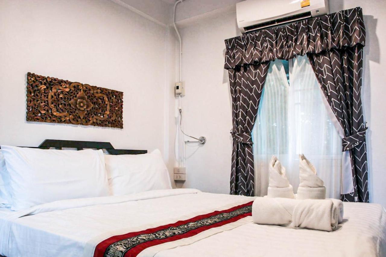 Vlodge House Чиангмай Екстериор снимка