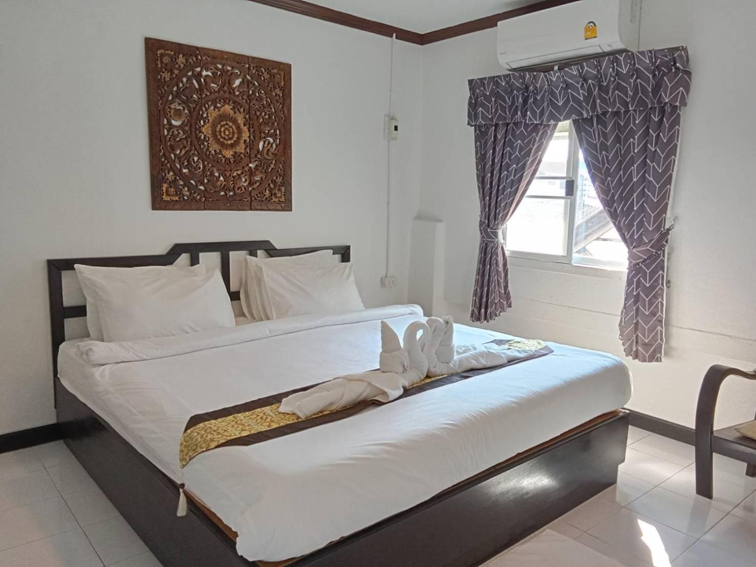 Vlodge House Чиангмай Екстериор снимка