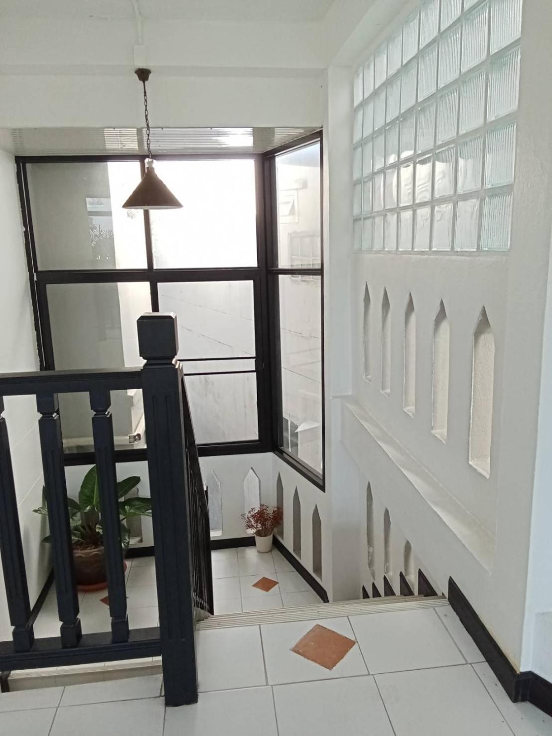 Vlodge House Чиангмай Екстериор снимка